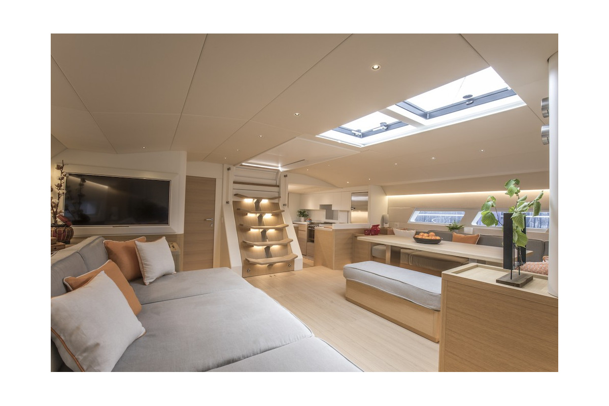 Luxury Yacht for Charter 5