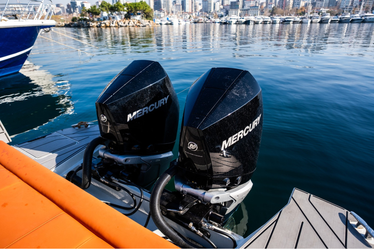 Luxury Yacht for Charter 5