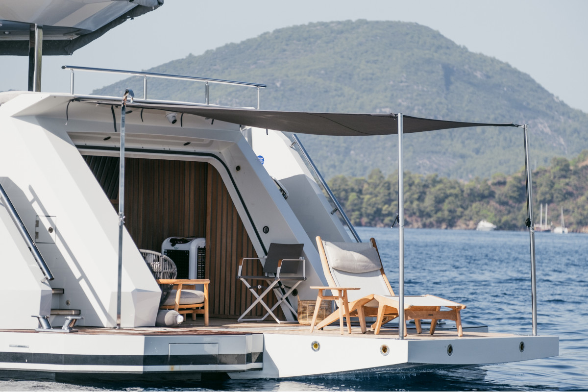 Luxury Yacht for Charter 6