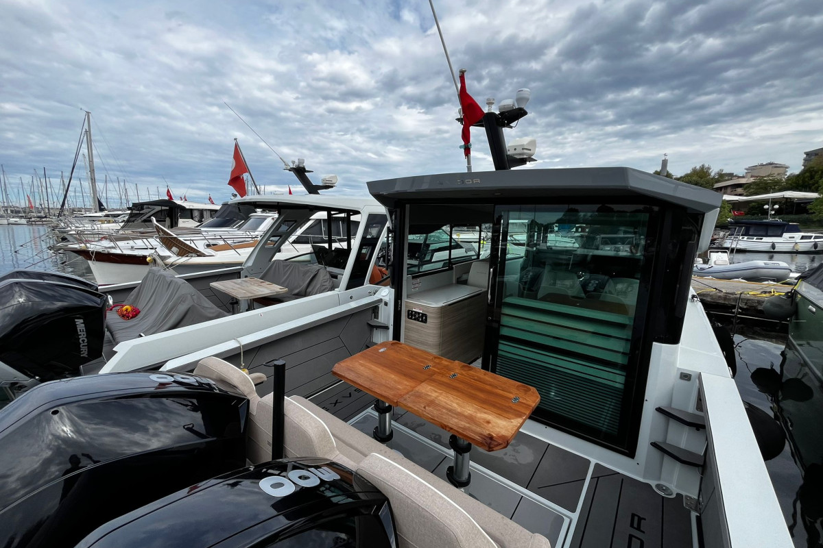 Luxury Yacht for Charter 6