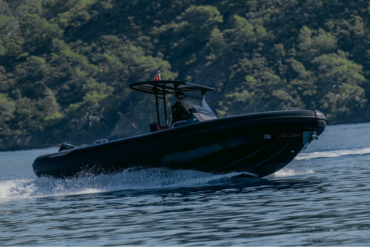 Luxury Yacht for Charter 2