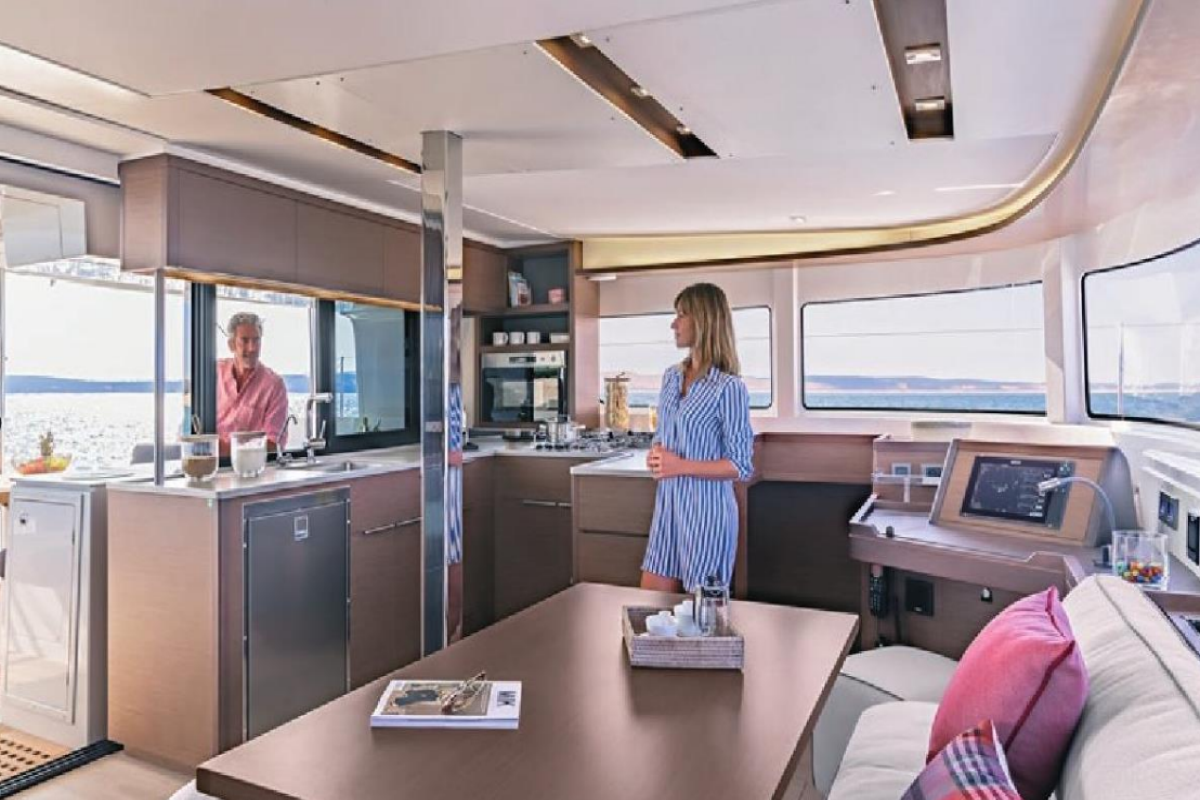 Luxury Yacht for Charter 5