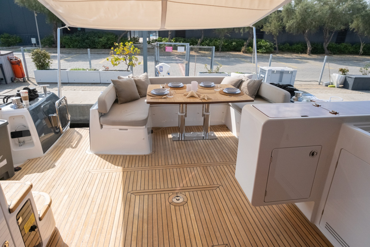 Luxury Yacht for Charter 3