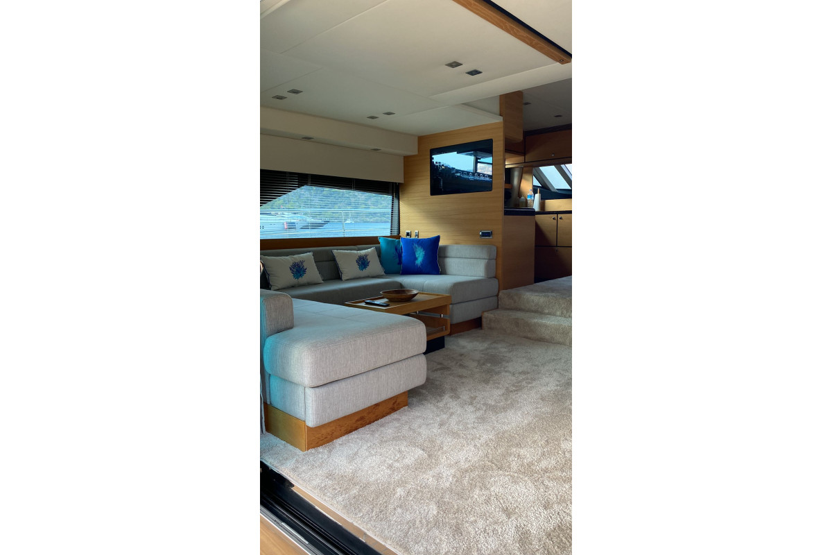 Luxury Yacht for Charter 5