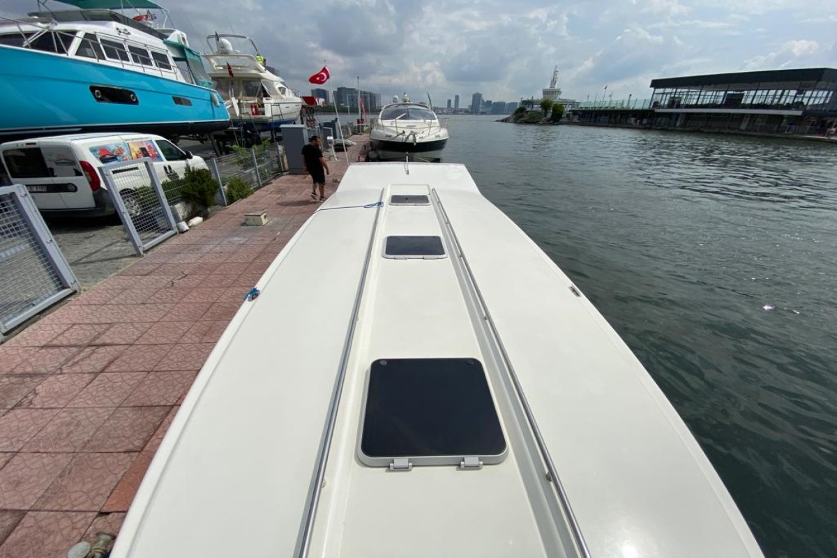 Luxury Yacht for Charter 3