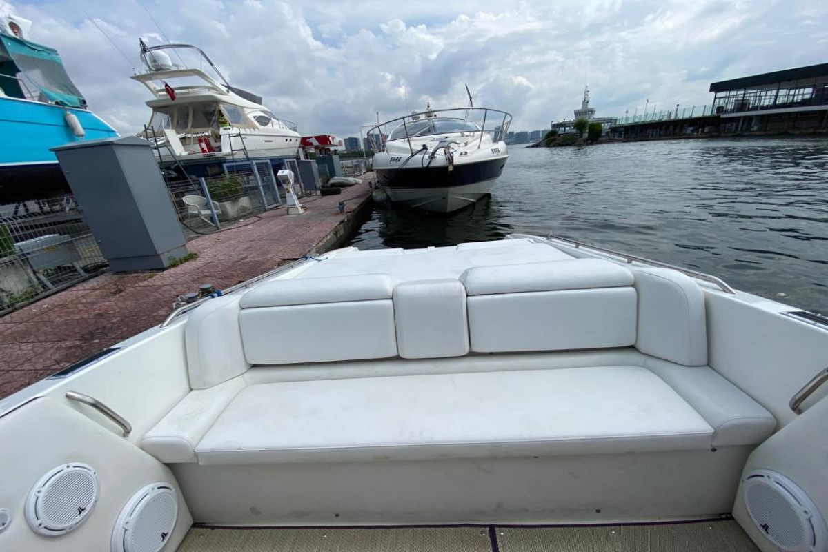 Luxury Yacht for Charter 6