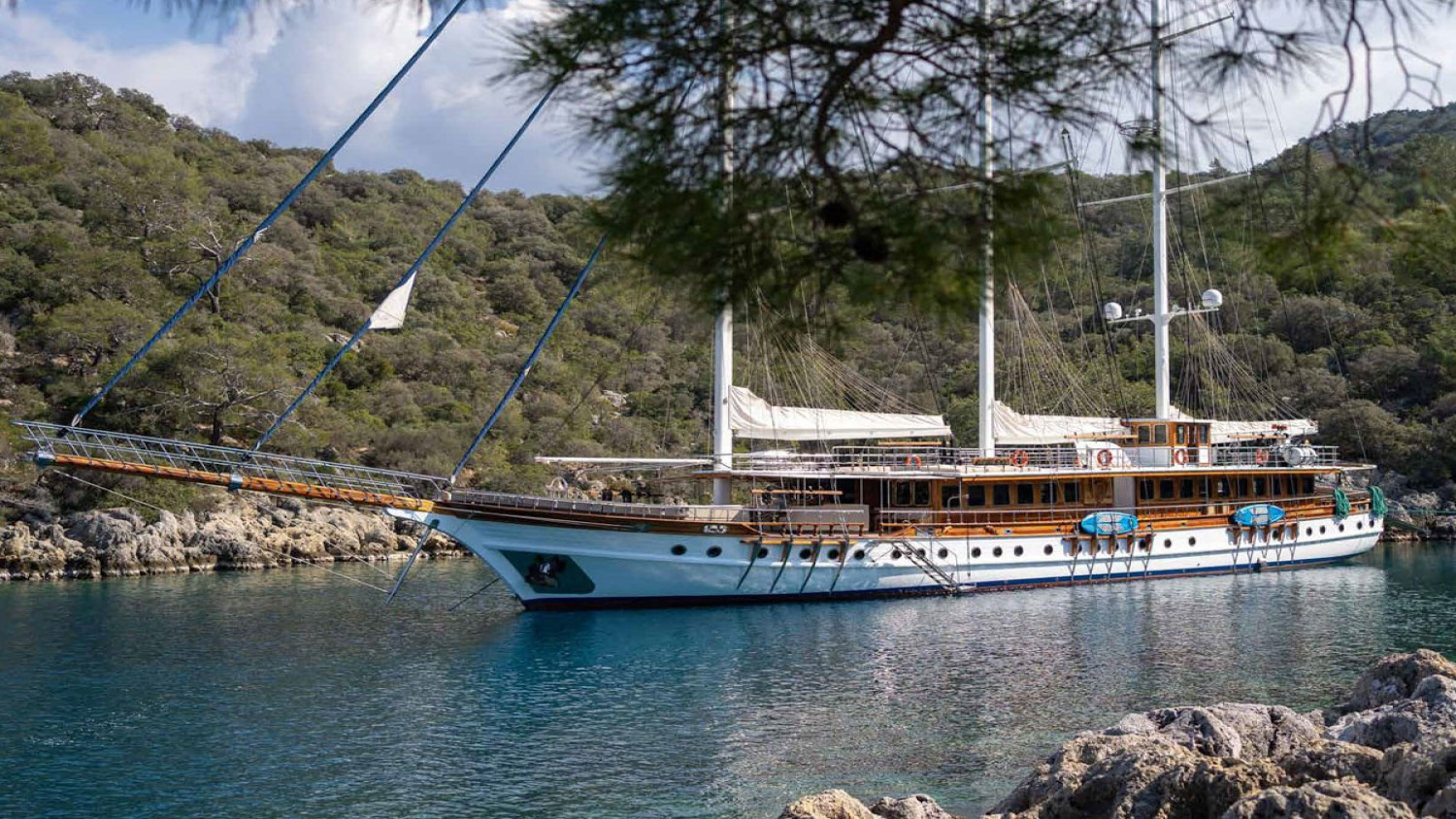 Luxury Gulet Charter: Admiral