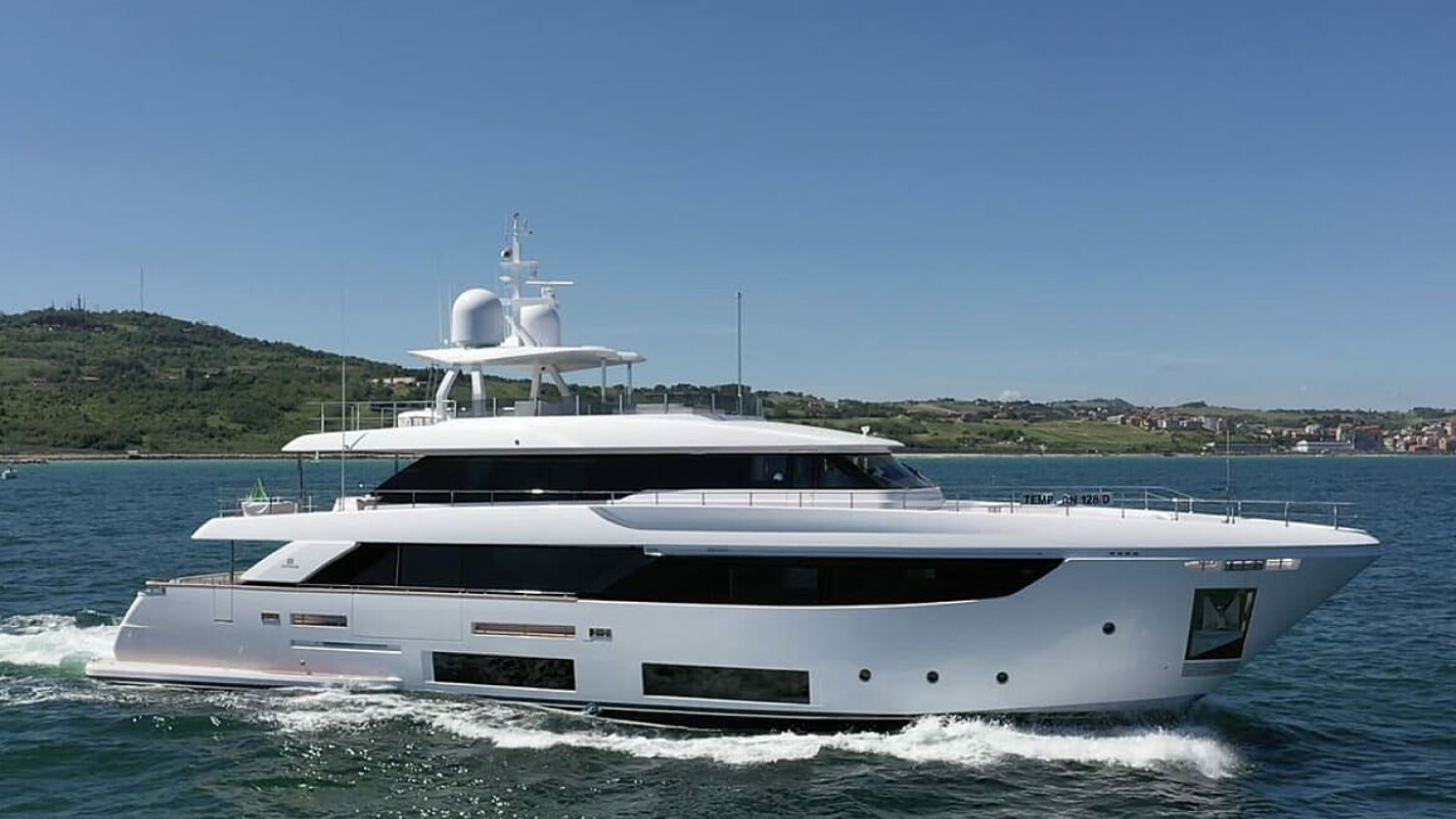 ADELIA — 2021 Ferretti Custom Line Navetta 33