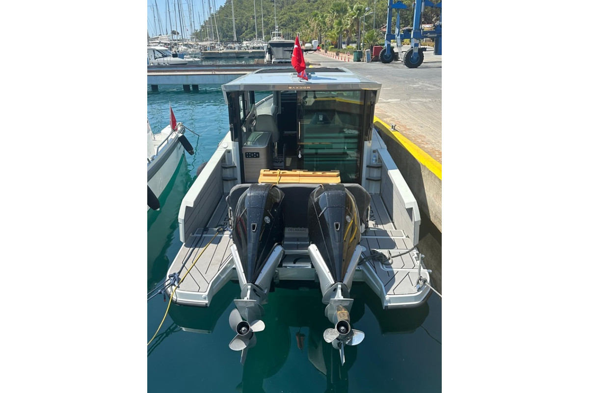 Luxury Yacht for Charter 1