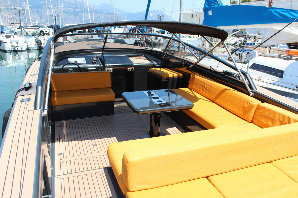 Luxury Yacht for Charter 1