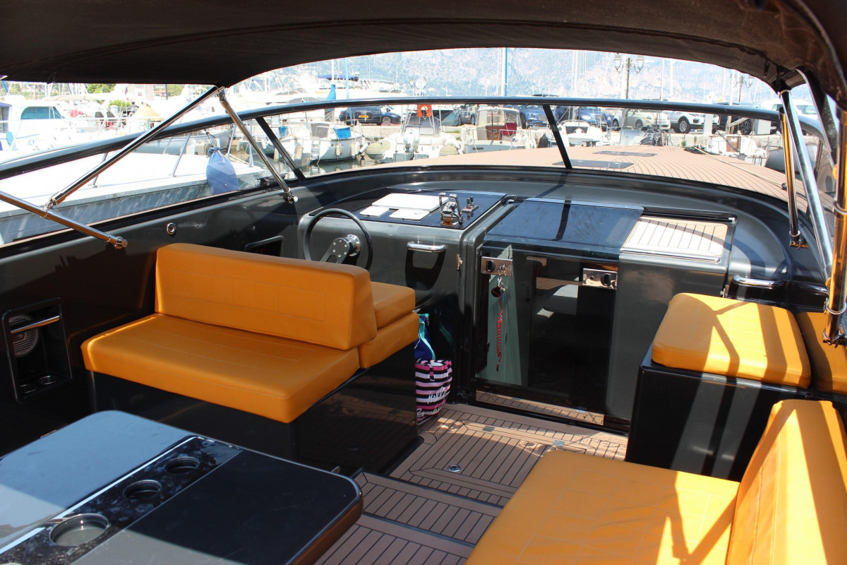 Luxury Yacht for Charter 2