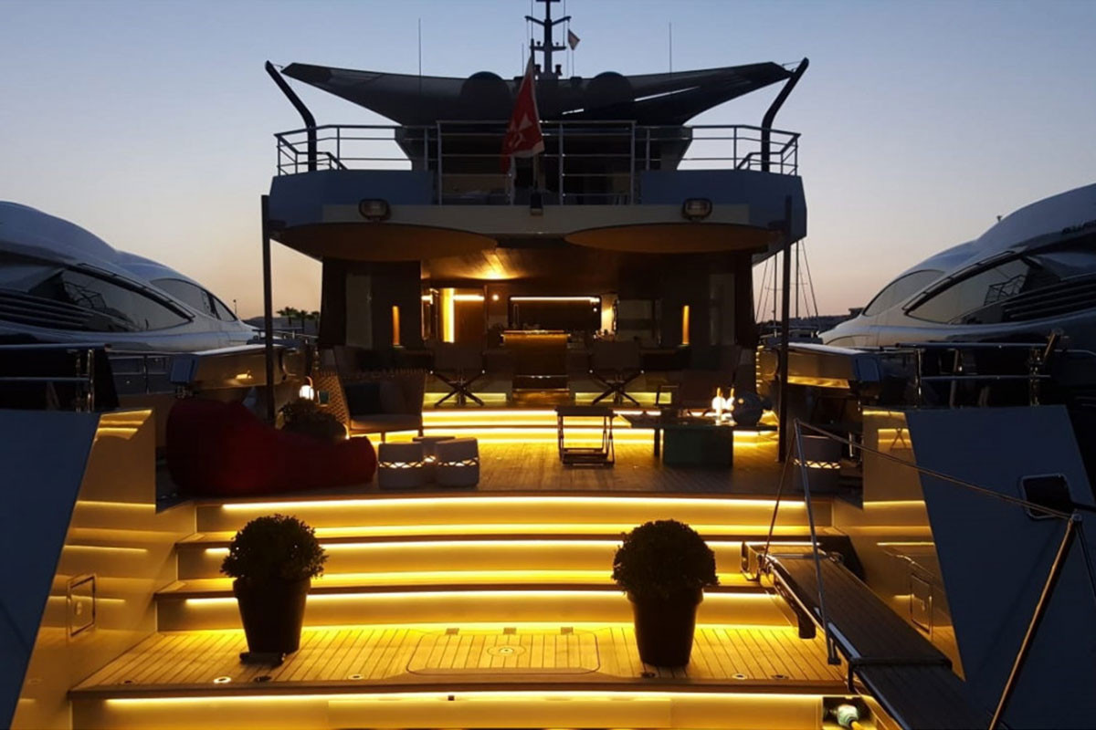 Luxury Yacht for Charter 5