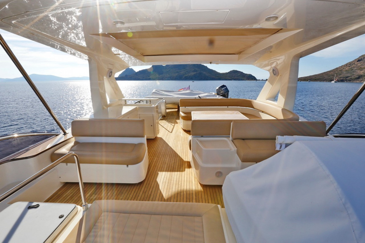 Luxury Yacht for Charter 3
