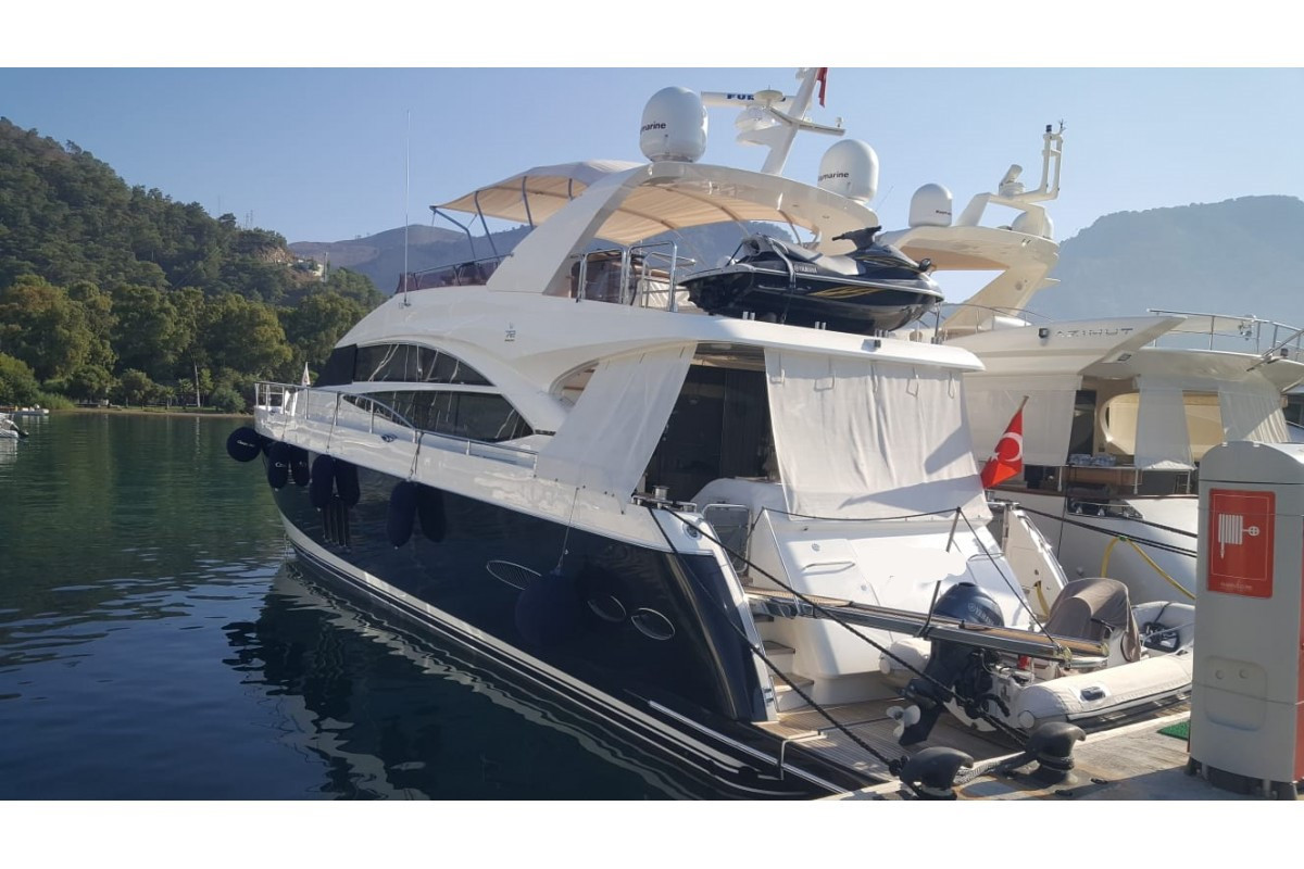 Luxury Yacht for Charter 1