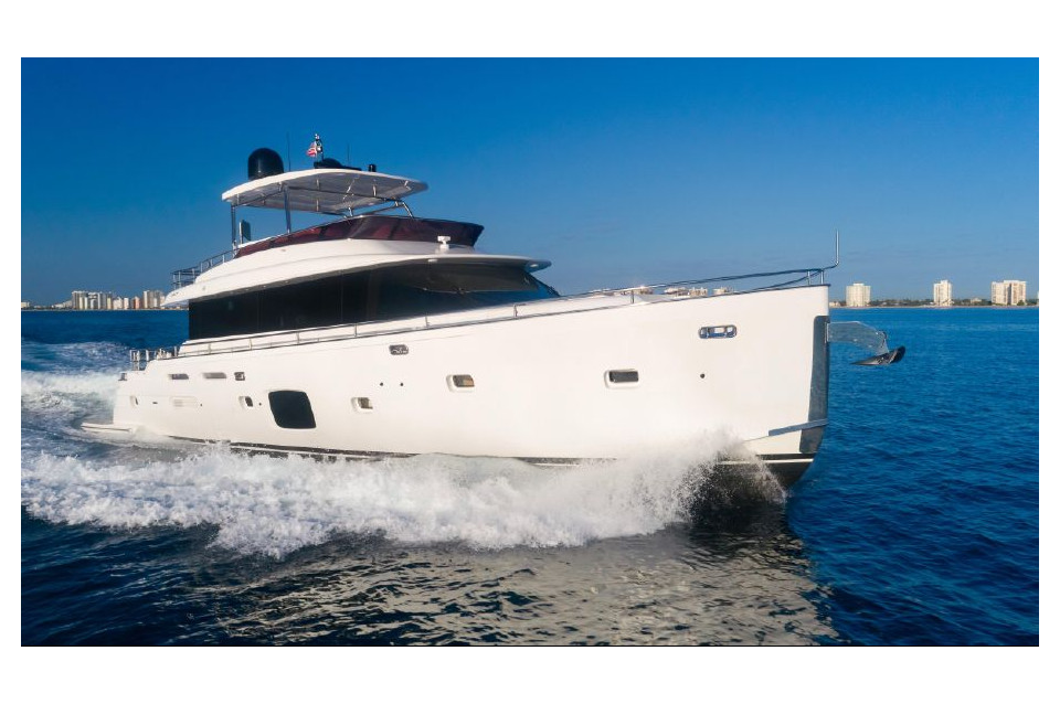 Azimut Magellano 76 — 2013
