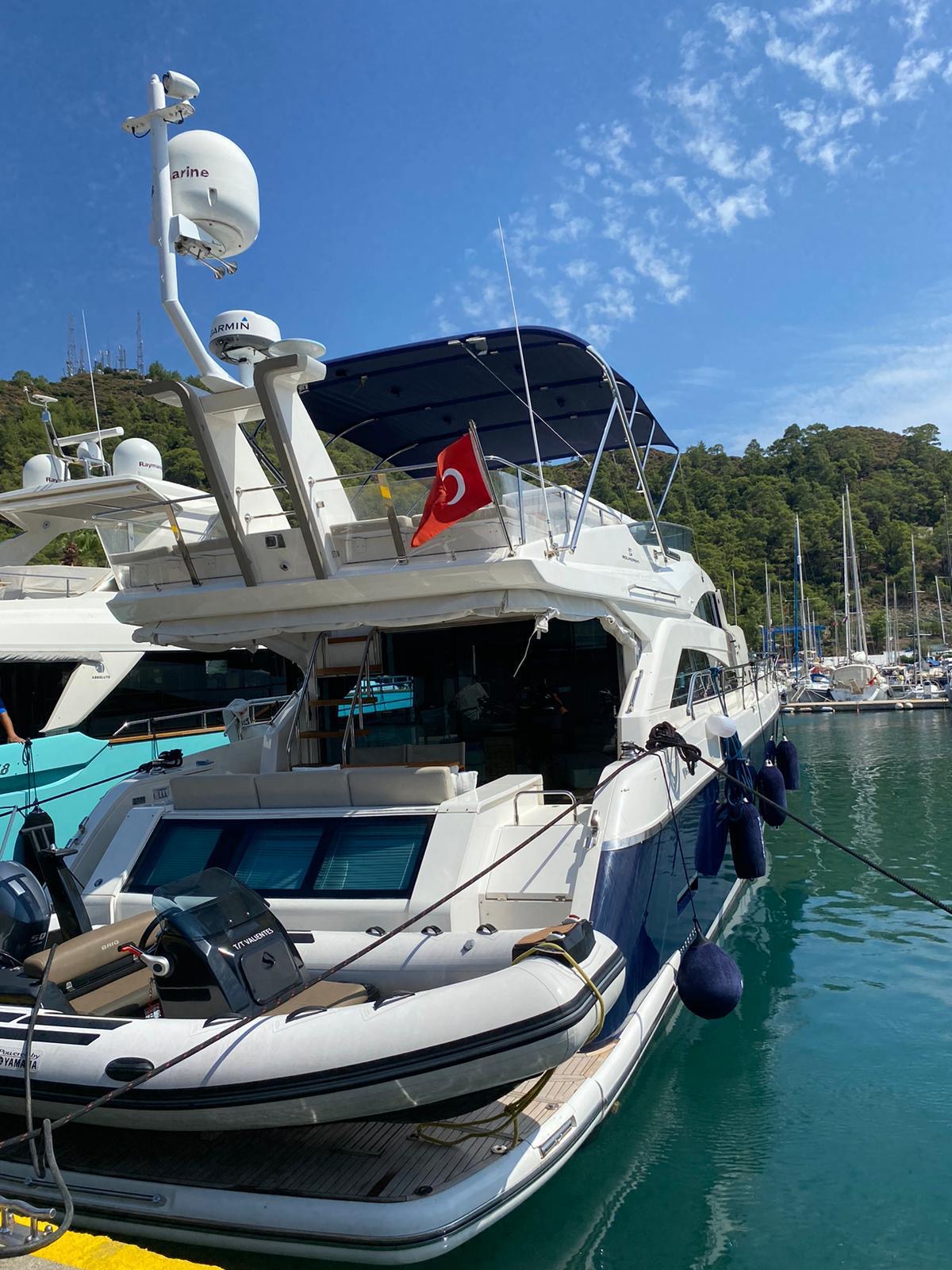 Luxury Yacht for Charter 2