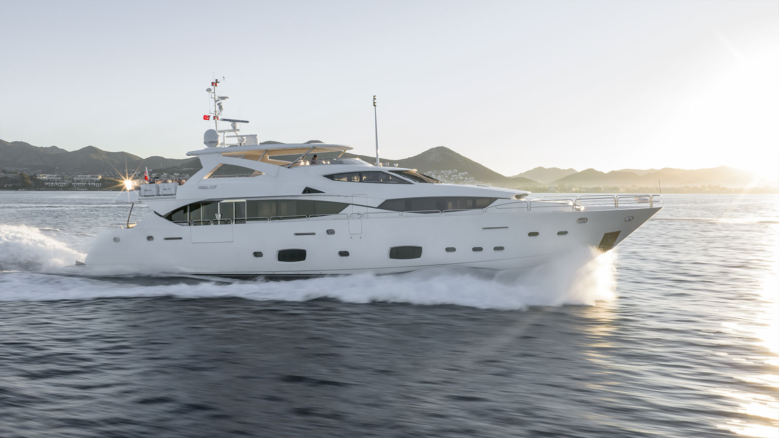 Luxury Yacht for Charter 3