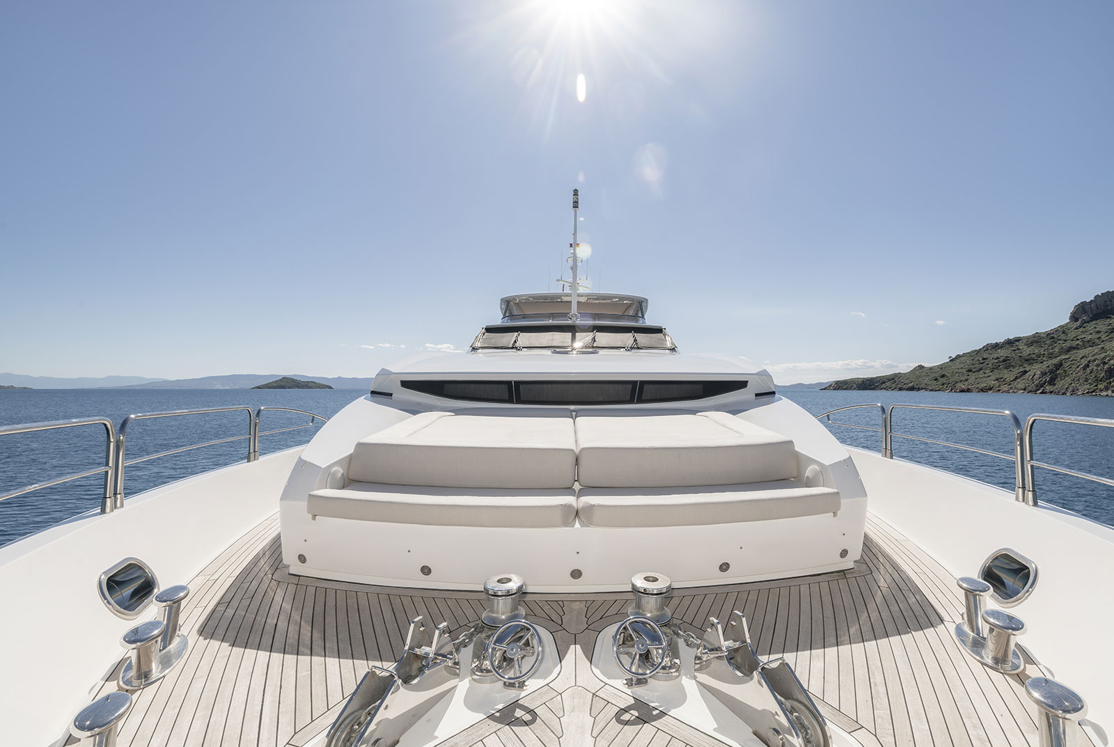 Luxury Yacht for Charter 5