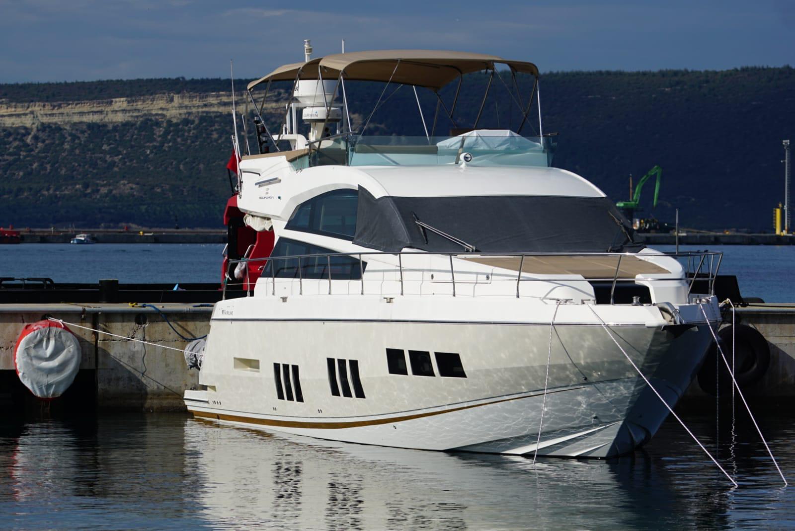 Luxury Yacht for Charter 1