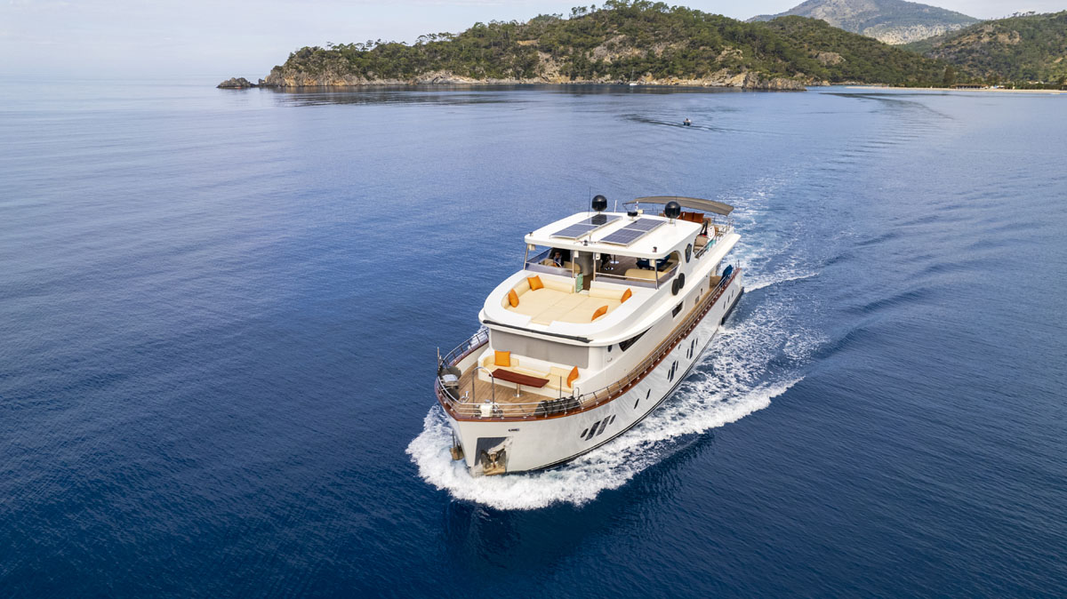Explore luxury Trawler Si̇may S Luxury charter Trawler Si̇may S in Gocek - Photo 3