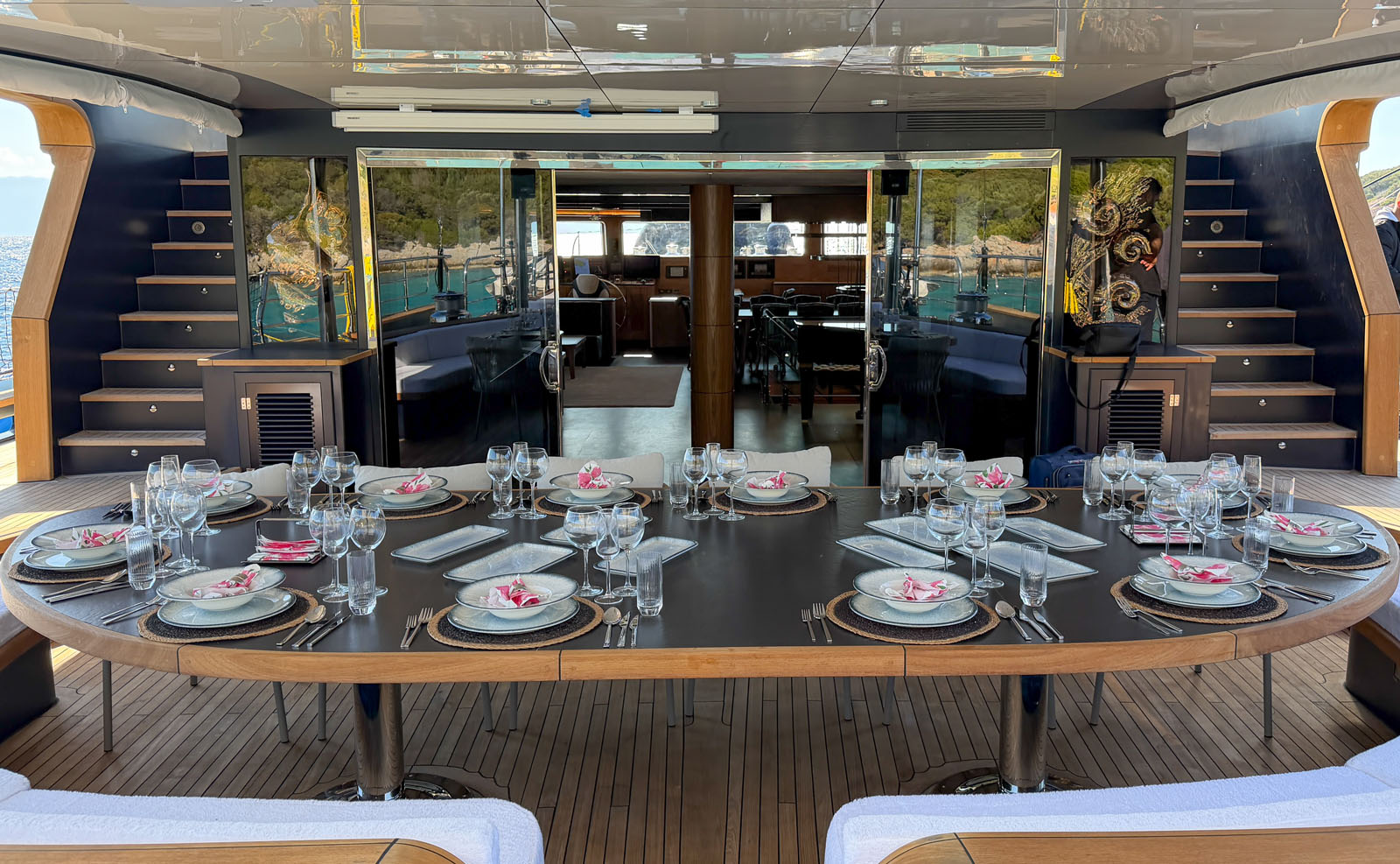 Bodrum kiralık lüks Motorsailer Oguz Khan - Fotoğraf 6