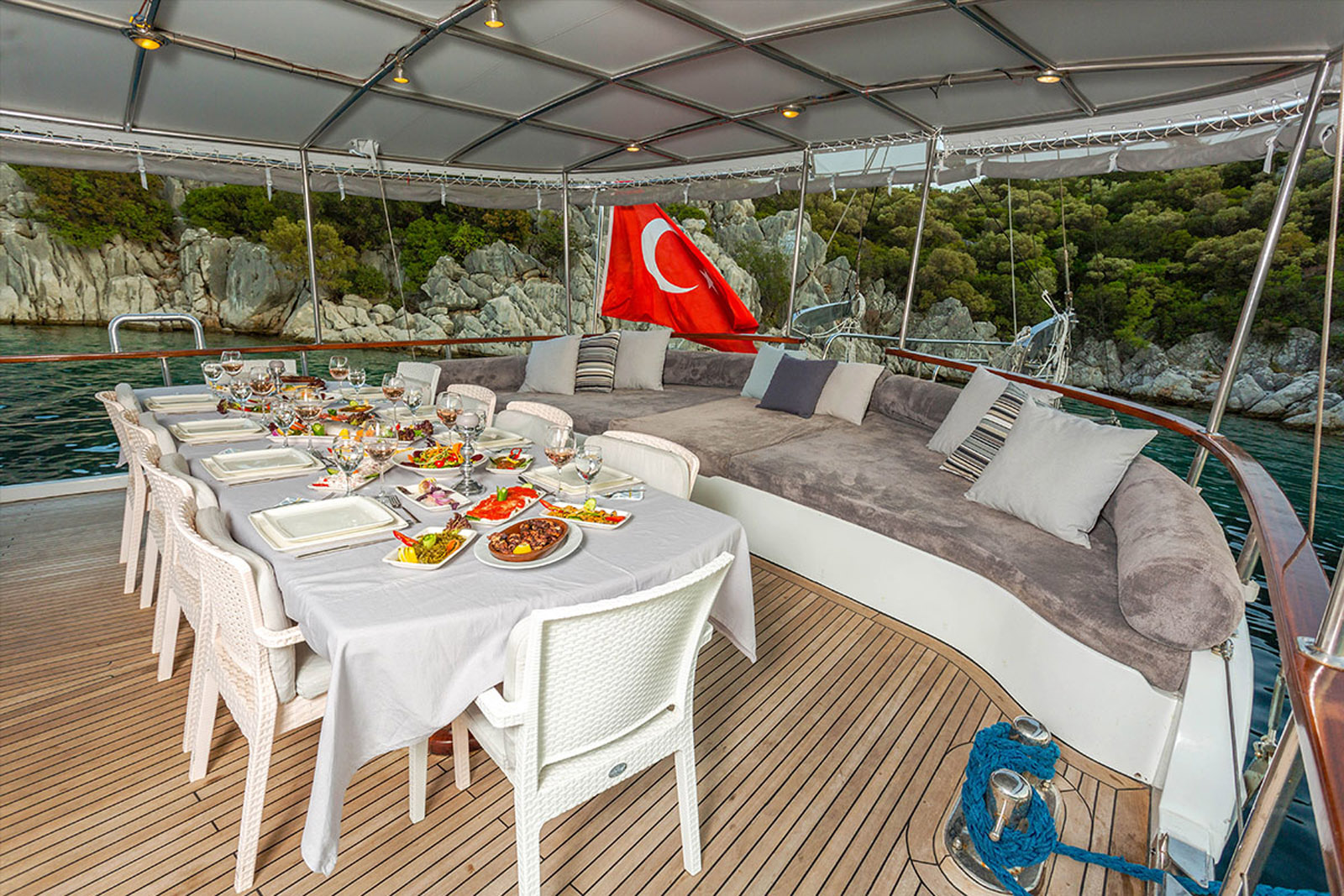 Explore luxury Gulet Derya Deniz Luxury charter Gulet Derya Deniz in Marmaris - Photo 5