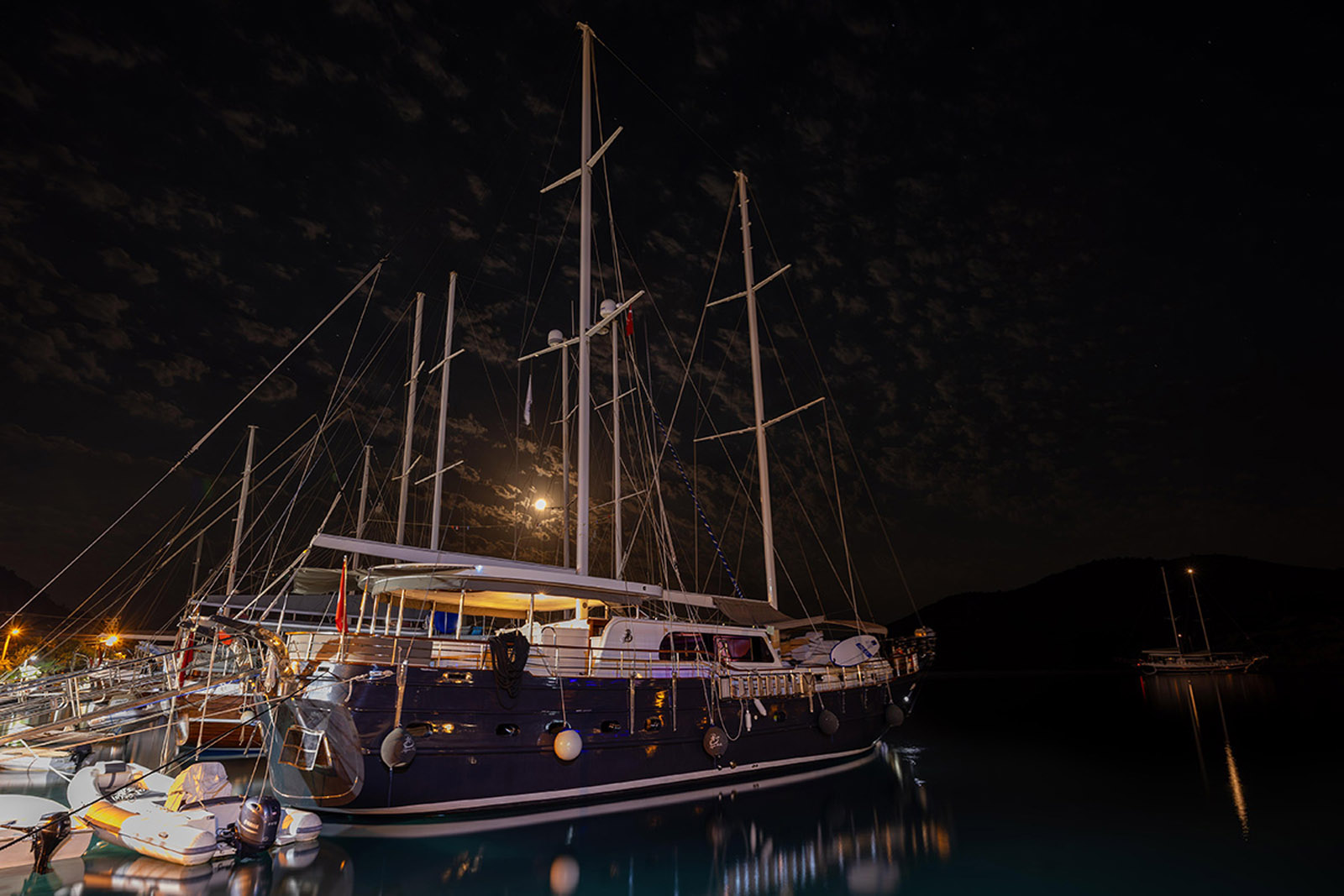 Explore luxury Gulet Aqua Bella Luxury charter Gulet Aqua Bella in Marmaris - Photo 2