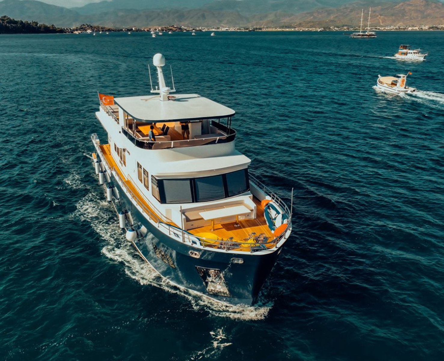 Lüks Trawler Beluga 1 Fethiye kiralık lüks Trawler Beluga 1 - Fotoğraf 4