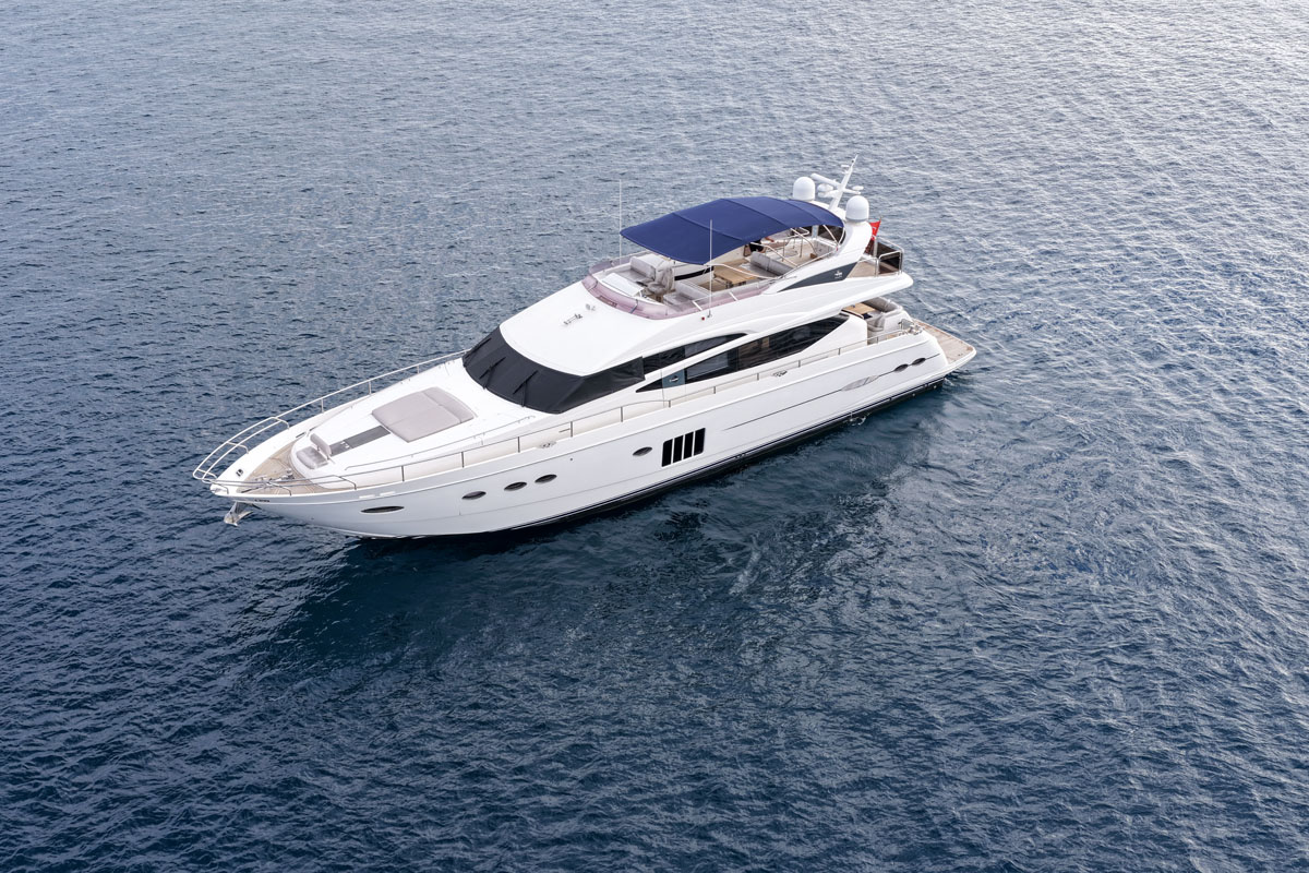 Premium luxury  for charter