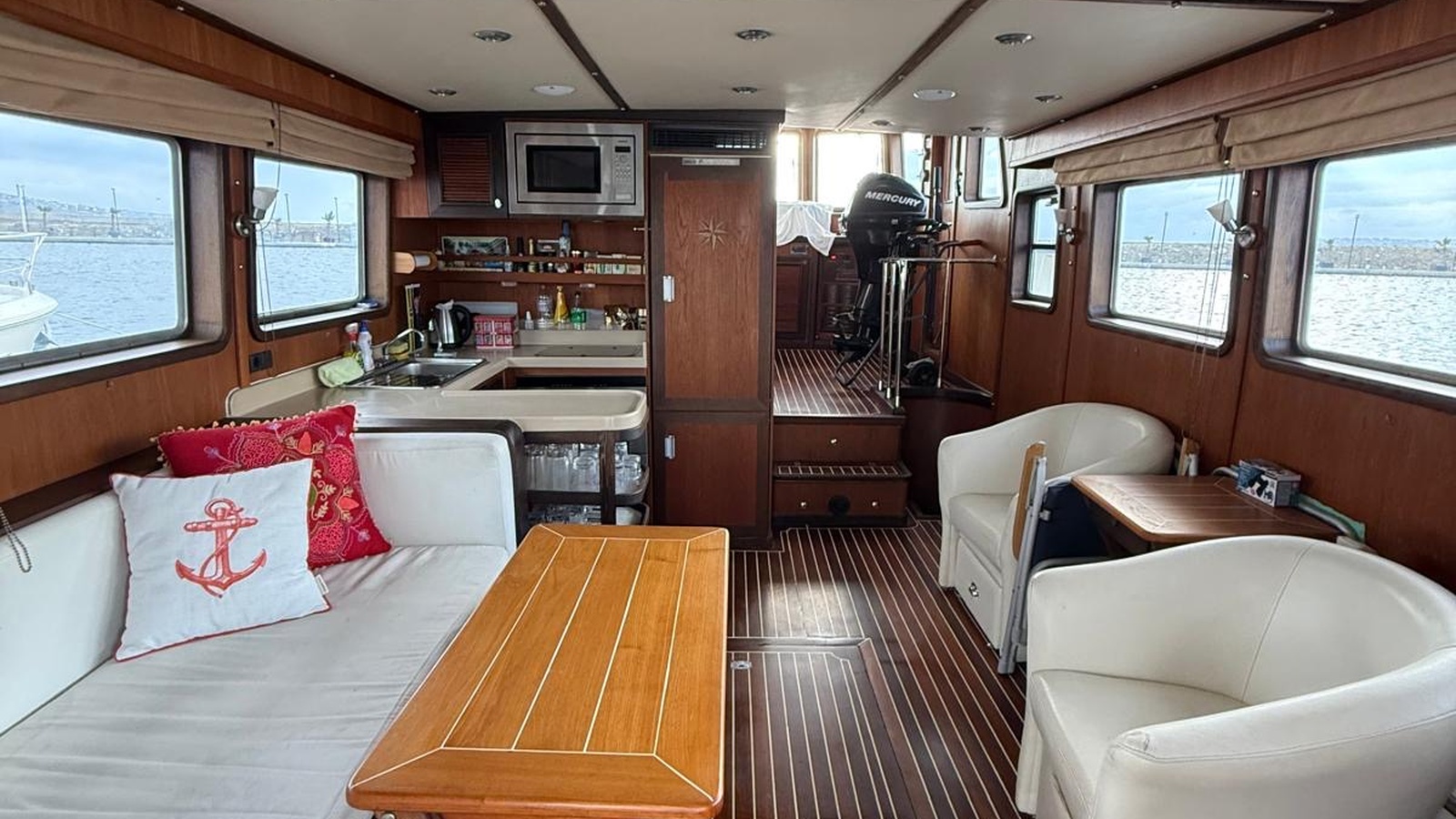 Explore luxury Premium luxury for charter