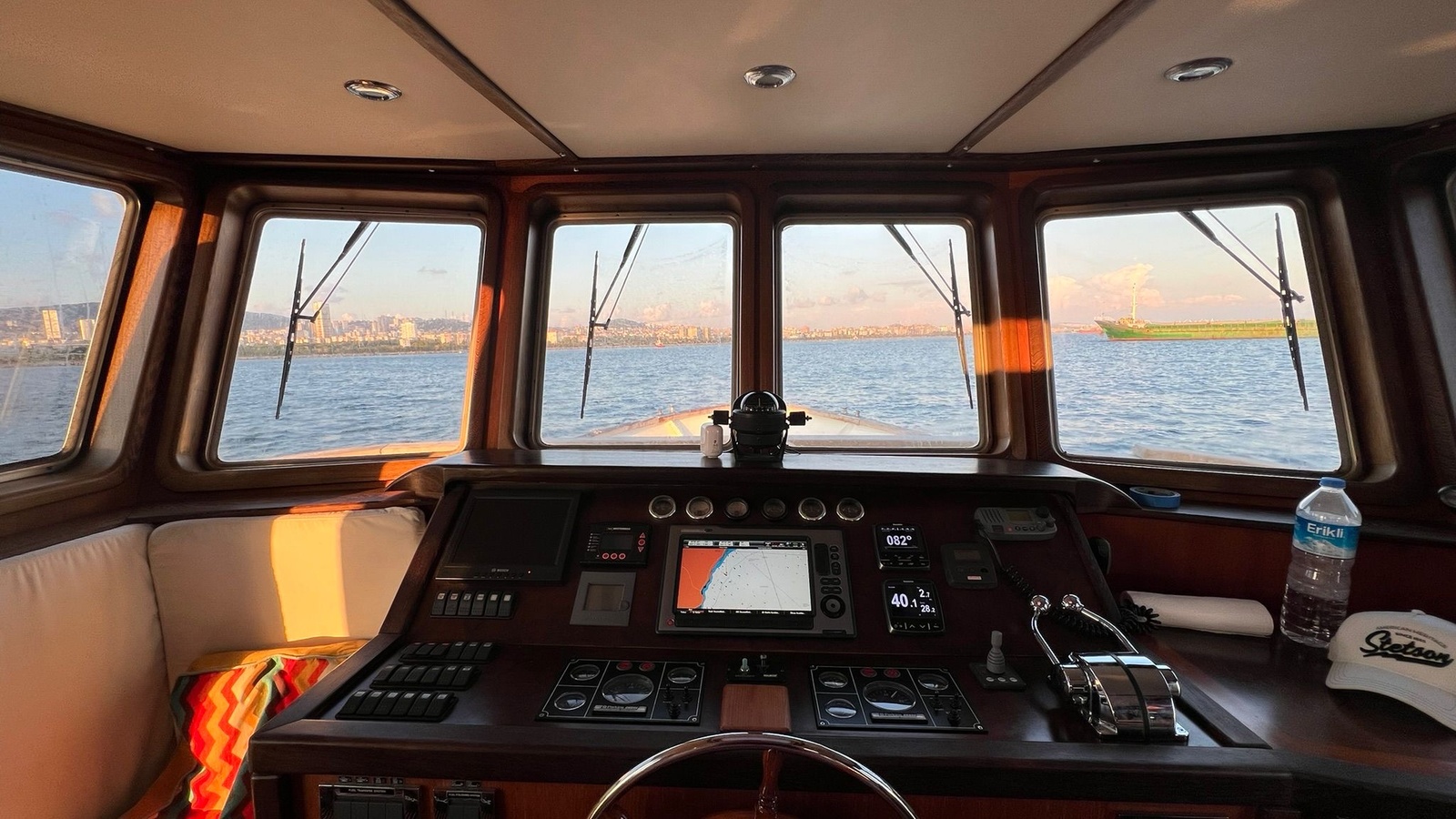 Explore luxury Premium luxury for charter