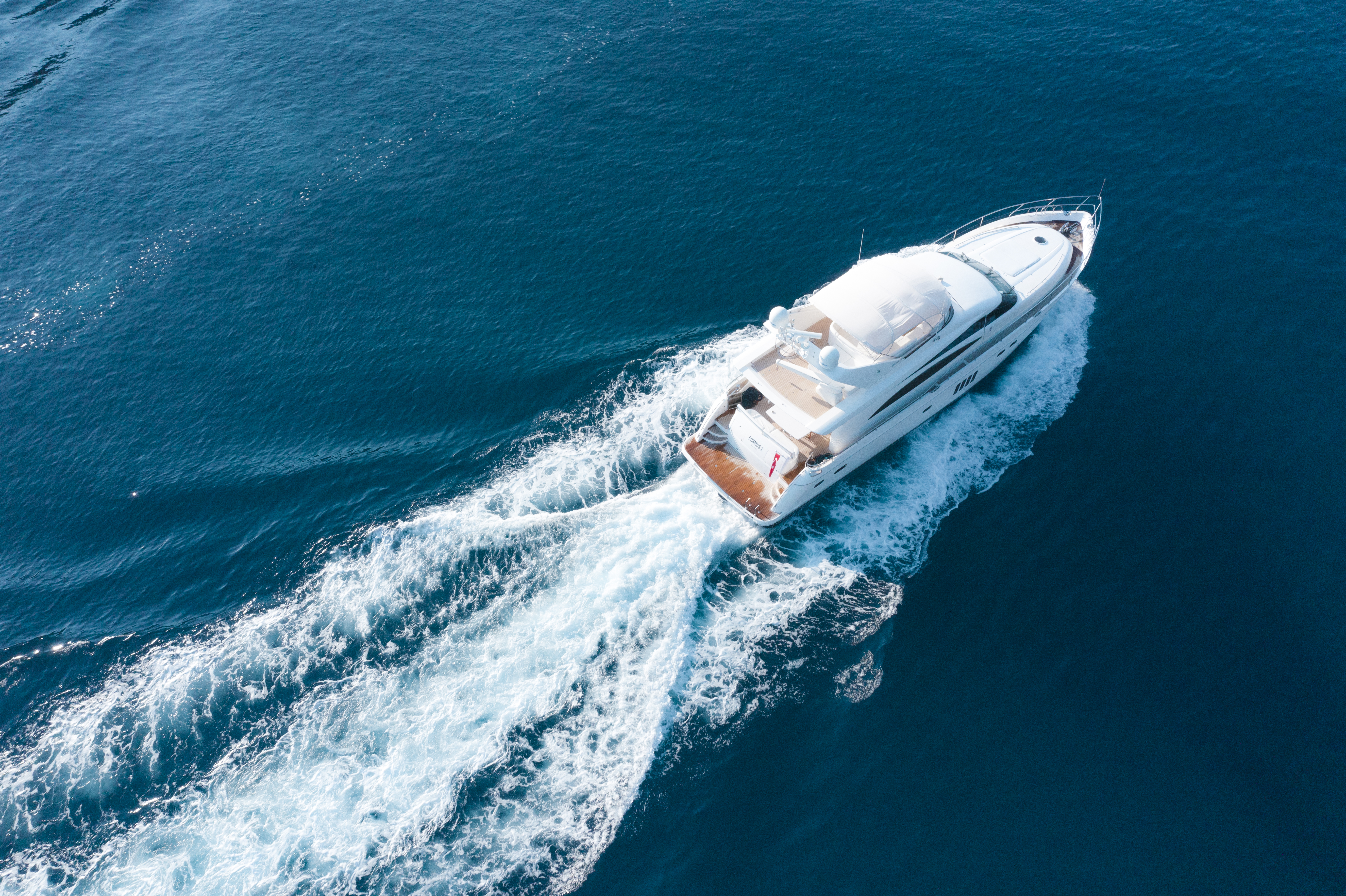 Explore luxury Premium luxury for charter